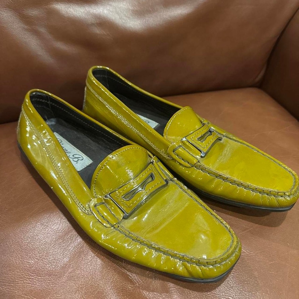 Diane B Patent leather loafer, driving moccasin yellow/green